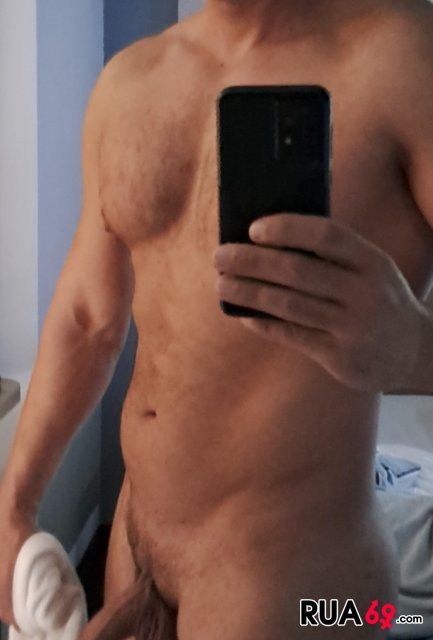 Procuro mulher  cheinha para aventura durante o dia ou casal 325