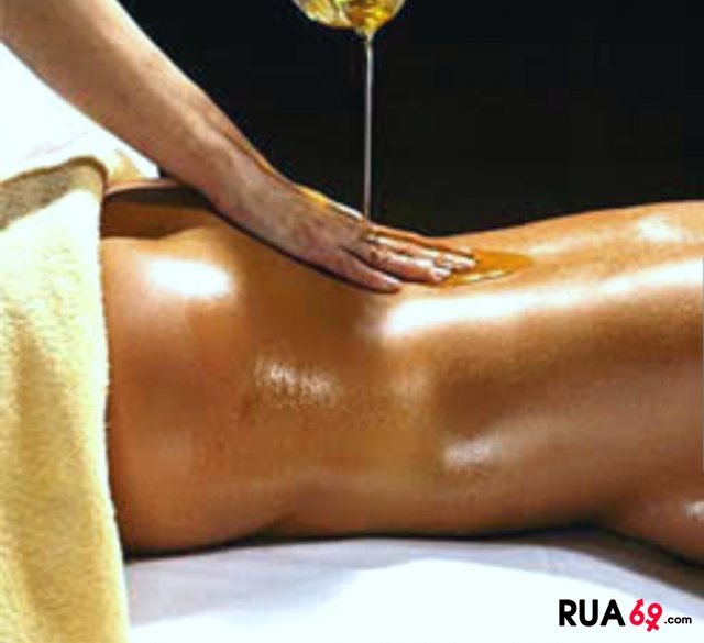 Os benefícios da massagem.  525
