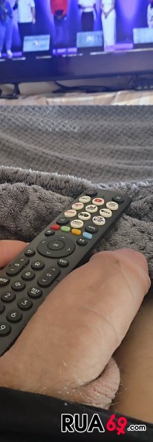 Mulher de qualquer idade ofereço de prenda 20€ para um bom momento onde os dois desfrutam  167
