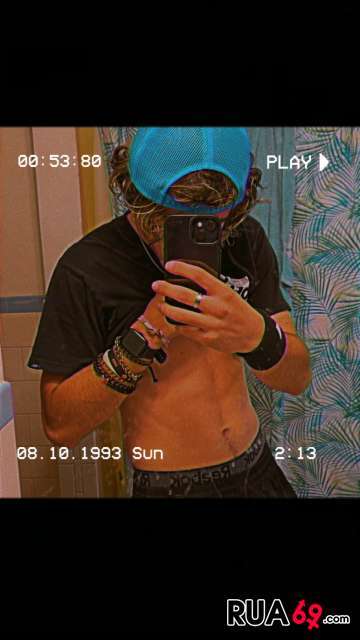 22A jovem quer mulher para hoje motel com jacuzzi 