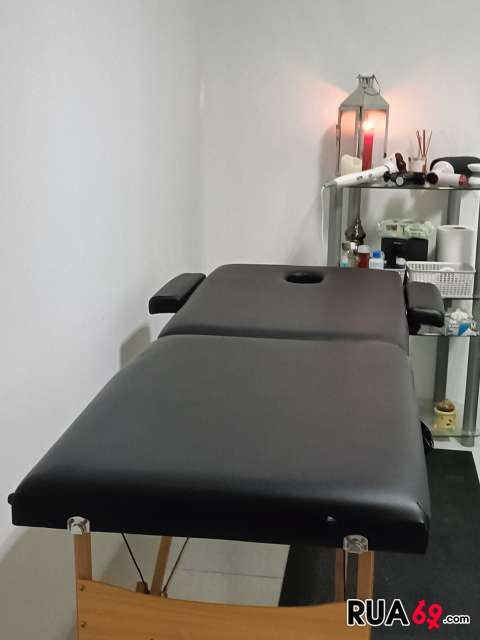 Vem relaxar de uma massagem relaxamento em marquesa  480