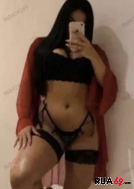 SÓ DESLOCAÇÕES AO MOTEL JOVEM PORTUGUESA AO NATURAL  454