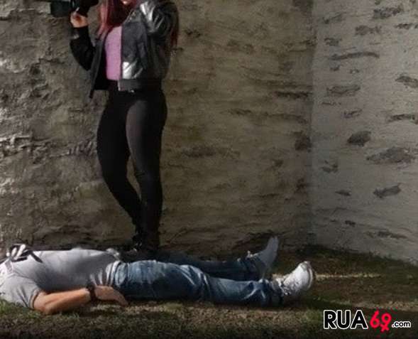 Procuro Menina Pago Prenda 589