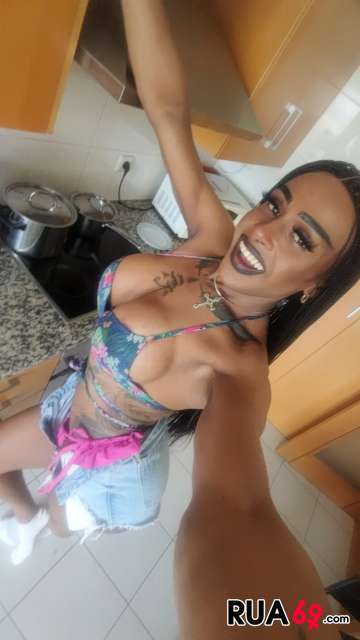Laura Dominatrix 910645297 360