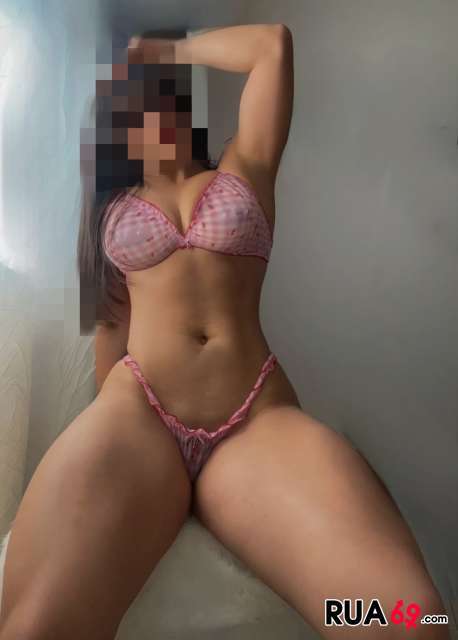 Brasileira 913226361 458