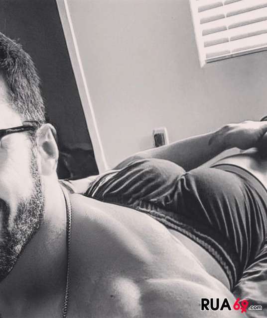 RAPAZ COMPLETO MASSAGEM FISTING PISTING 911776111 536