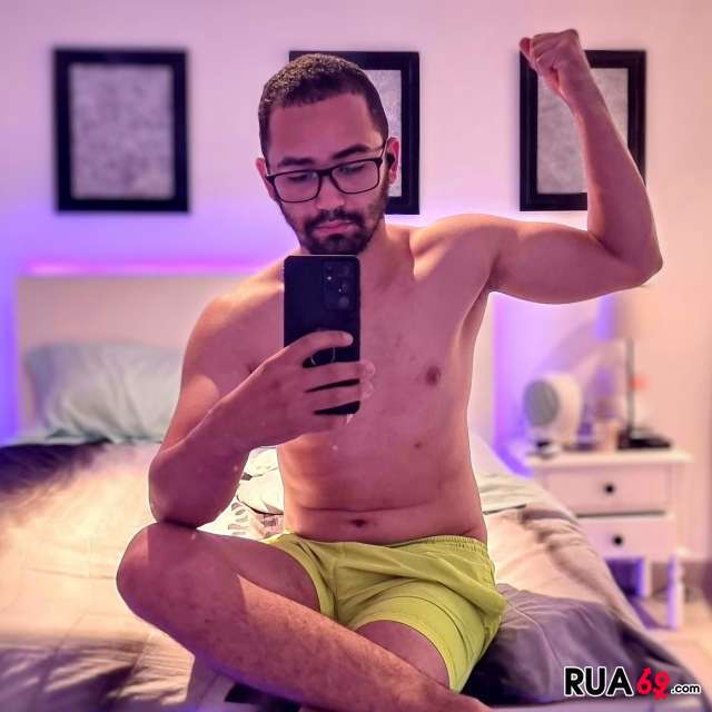 913187077 640