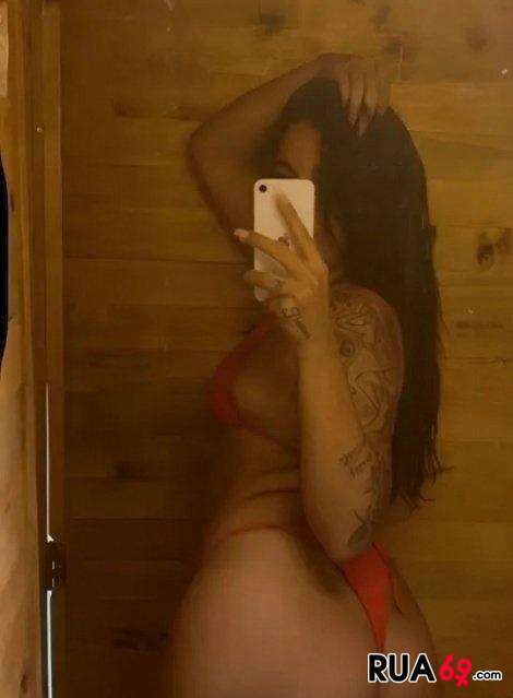 O MELHOR ORAL BABADINHO NO CARRO OU MOTEL PORTUGUESA TATUADA AO NATURAL  470