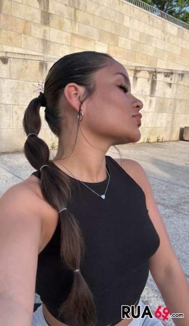 24 anos portuguesa  372