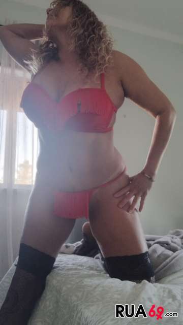 Loira gostosa. Peito XXL
