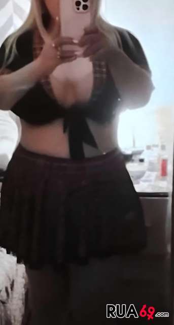 Sexy sedutora fotos reais loira 28 anos