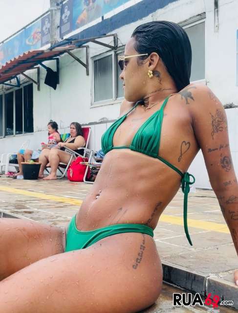 Aysha a tua morena boa companhia 487