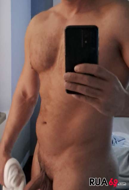 Procuro mulher madura cheinha para brincadeiras  vou a tua casa disfarçado do que gostares  433