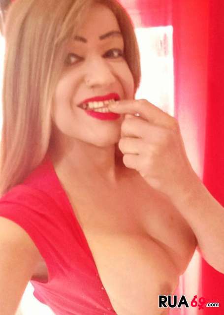 Gatinha louca pra mamar 455