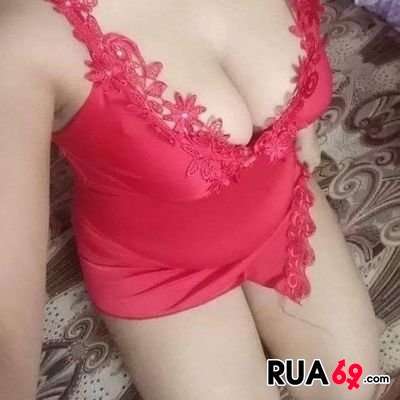 A tua namoradinha perfeita  400