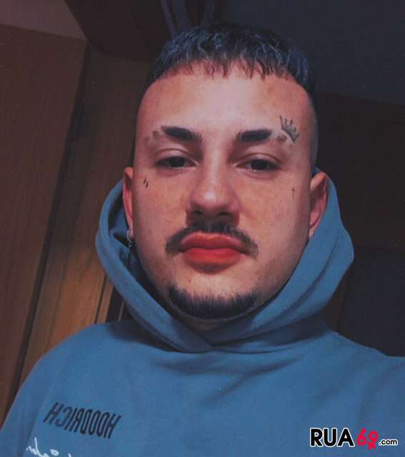 Homem de 26 anos aceita cona 567