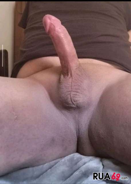 Algum novinho gostoso mama agora?  457