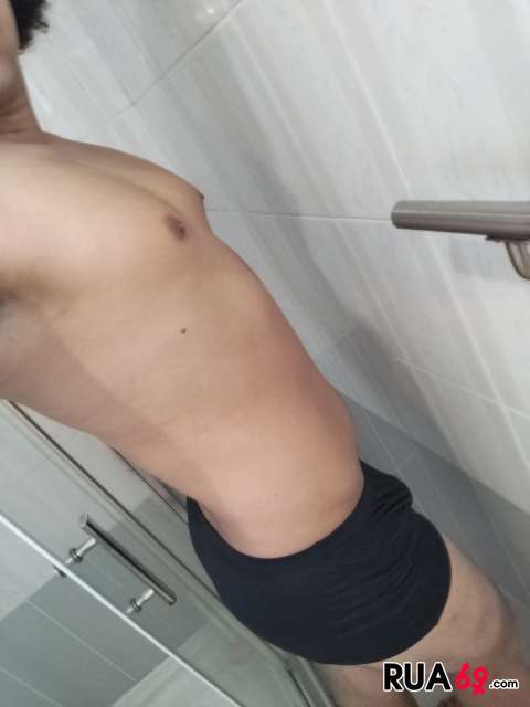 Massagem e alongamento peniano com final feliz  480