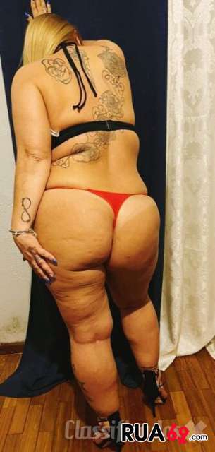 936379379 portuguesa madura peito xxl 305