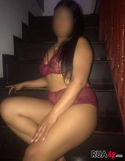 MAMADA 💯♥️ DE JOELHO ESPORRADA NA BOQUINHA  ESFREGADINHA NO GRELO E NO RABO 498