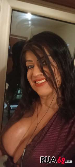 Gatinha louca pra mamar 288