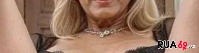 965833805 MADURINHA DELICIOSA E ARDENTE, PELUDA TUDINHO ATRÁS 640