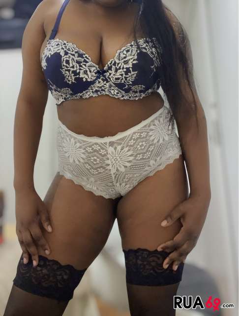 Momentos de prazer com africana tesuda 486