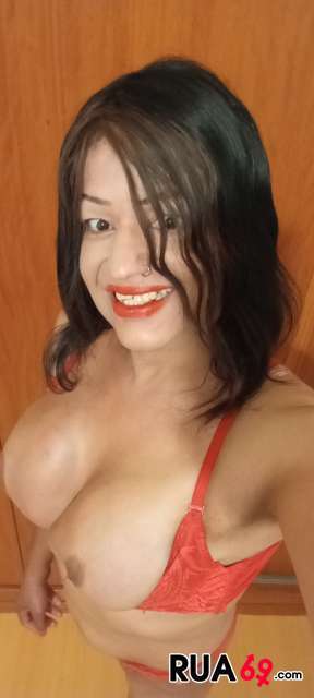 Gatinha louca pra mamar 288