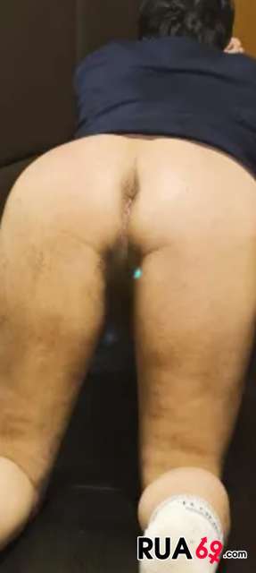 🍆 Aguentas este anal guloso? Só homens de verdade!