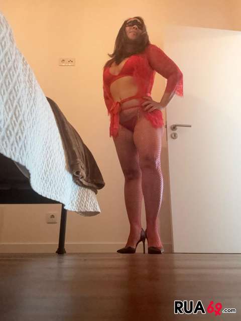 Gata Sexy 920755683 480