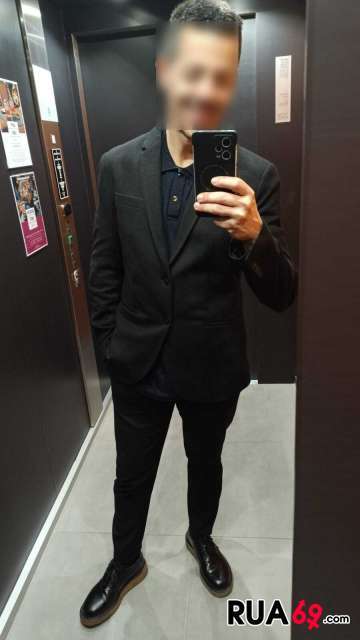 HOMEM EDUCADO, DISCRETO, RESERVADO, BONITO E CHEIROSO! 910066777 360