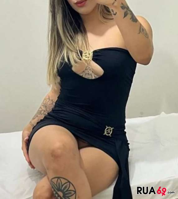 920652750 LINDA CEREJINHA GRUTINHA PELUDA 572