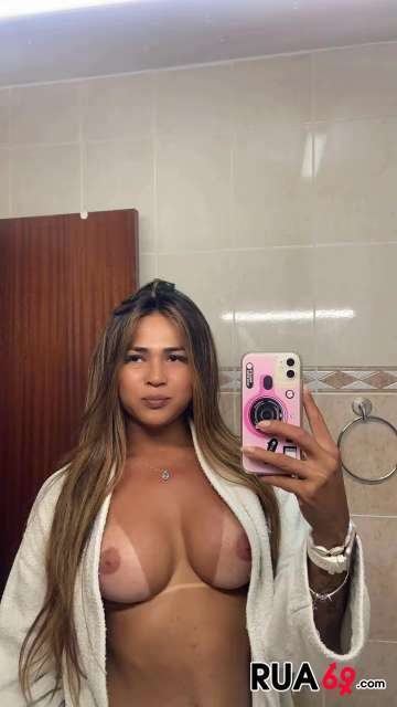 Camila dias 938050920 360