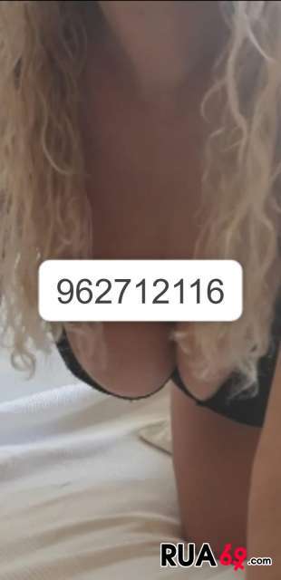 1ª VEZ Bia loiraça do rabinho insaciavel, maluquinha por leite, massagens com acessorios, trabalho 310