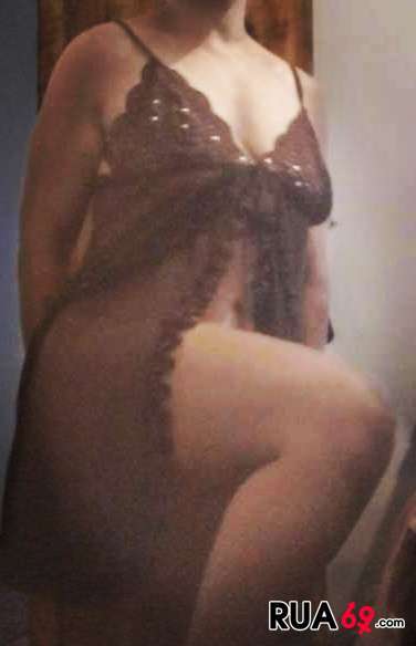 Portuguesa  Beatriz completa 👅 oral de chorar por mais  376