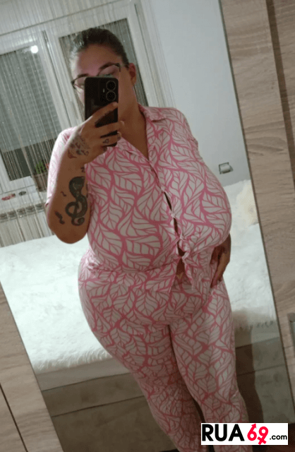 Procuro mulher com seios grandes (Whatsapp 920201807 ) 418