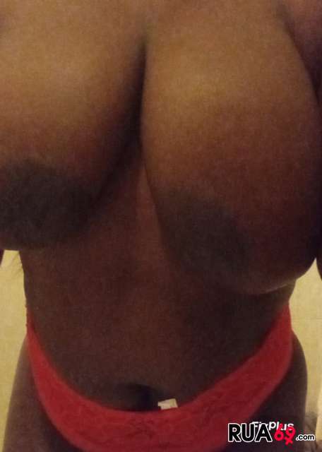 Preta gordinha 963921398 456