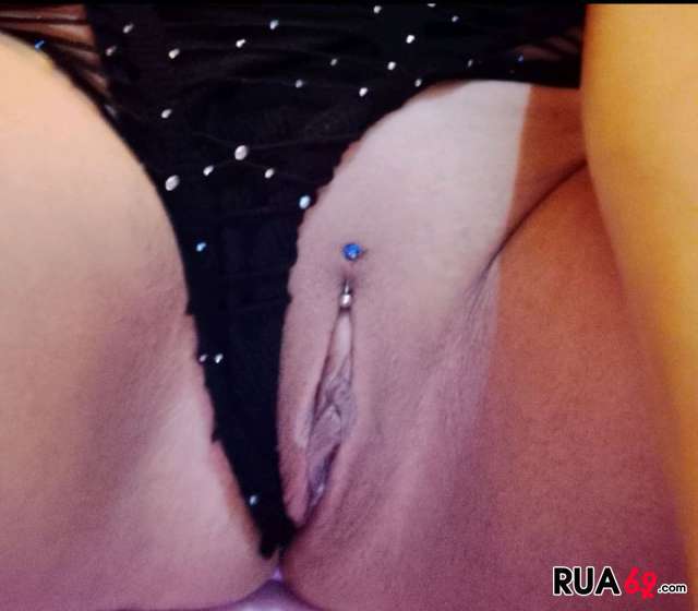 Gira de Leste linda loira  640