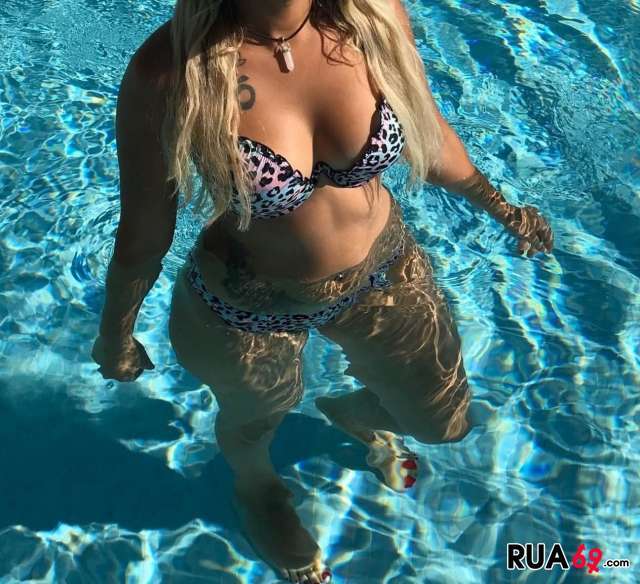 Linda Portuguesa loira 640