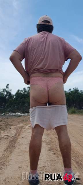 Passivo bem puta. Mamada com leitinho na boca e cuzinho guloso. 10 beijinhos 288