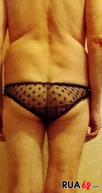 Faço broches e levo no cu  339