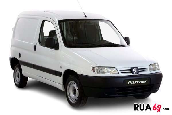 Procuro casal 600