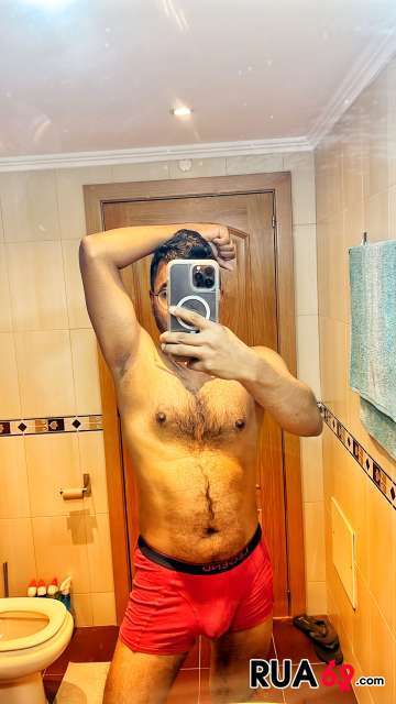 Homem de 32 anos disponível hoje à noite ou no fim de semana - serviço gratuito 360