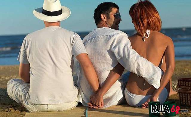 Homem quer casal para bons momentos a 3(tenho experiencia) 640