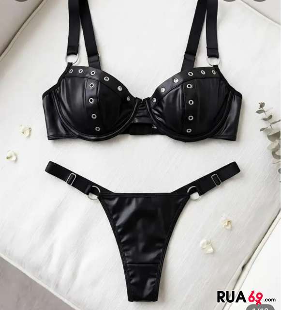 TRANSEXUAL  581