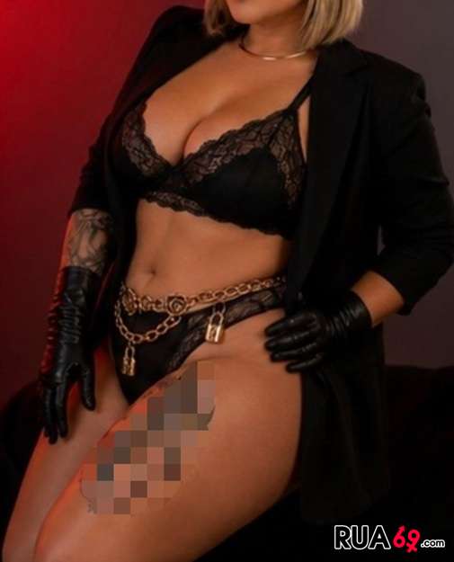 (LOIRA COM BELAS MAMAS GRANDES E NATURAIS) 505