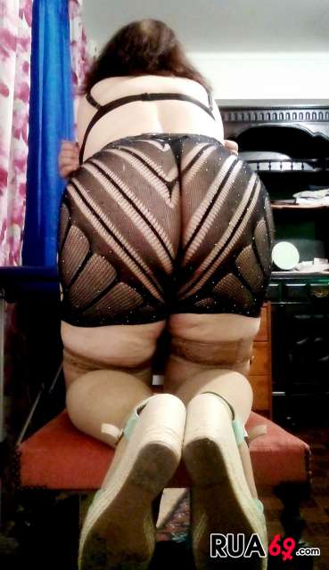 PORTUGUESA  ADORO MINETE  69 HOJE 25€€€ 369