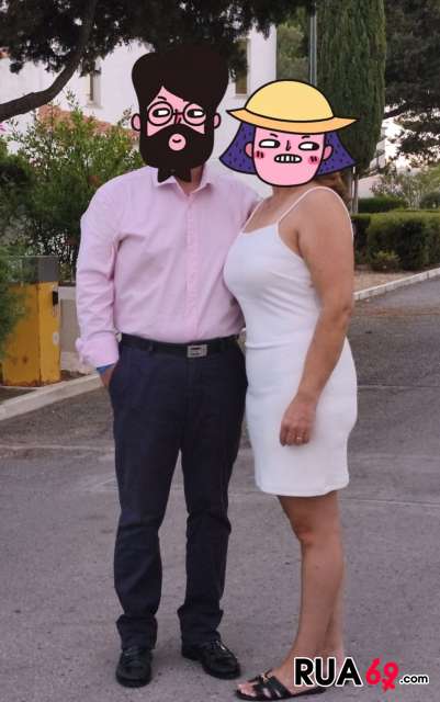 Casal interessante  401