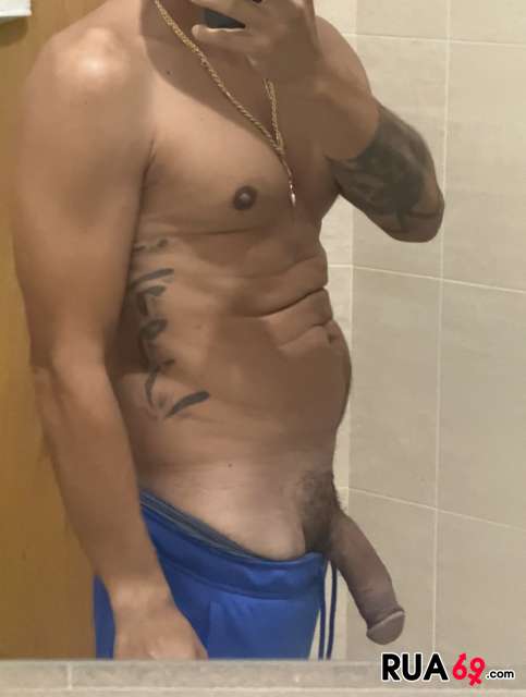 Homem para mulheres ou casais