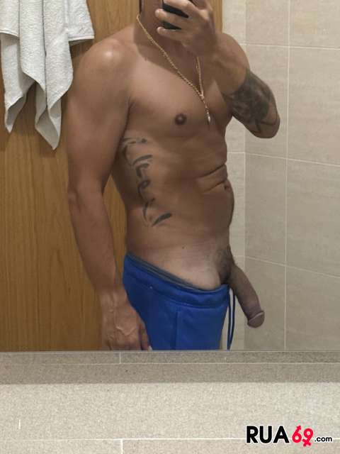 Homem para mulheres ou casais 480